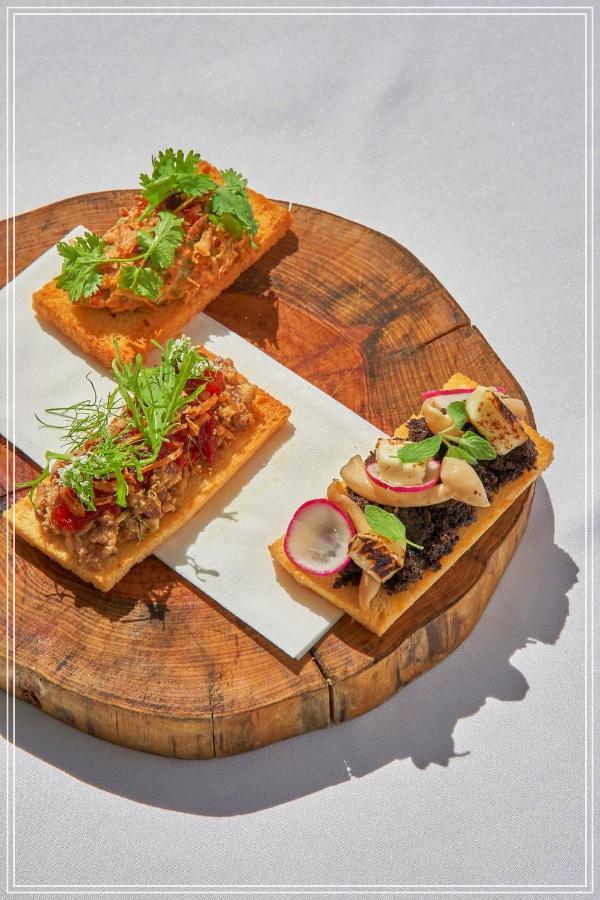 Beach Boutique Hotel And Spa By Tlv Hotels Tel Aviv Esterno foto