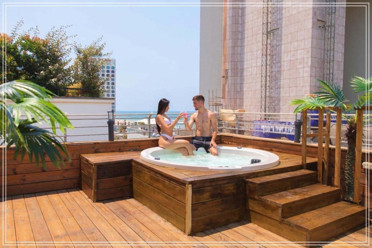 Beach Boutique Hotel And Spa By Tlv Hotels Tel Aviv Esterno foto