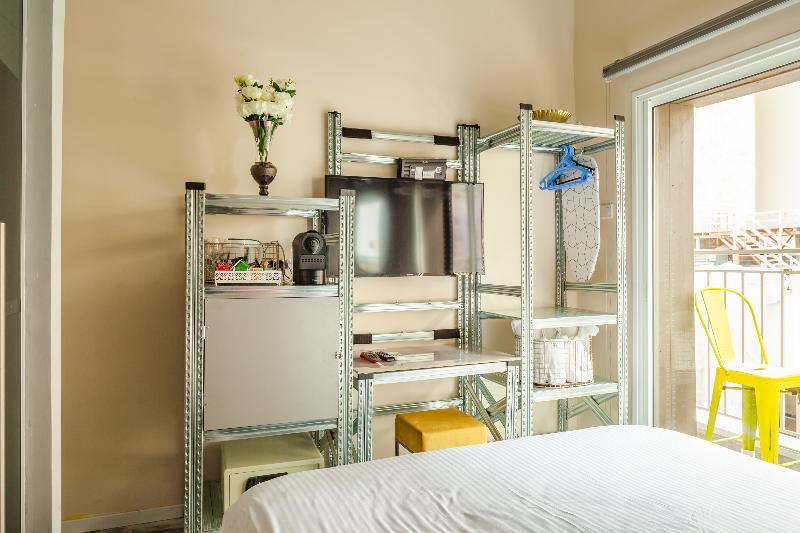 Beach Boutique Hotel And Spa By Tlv Hotels Tel Aviv Esterno foto